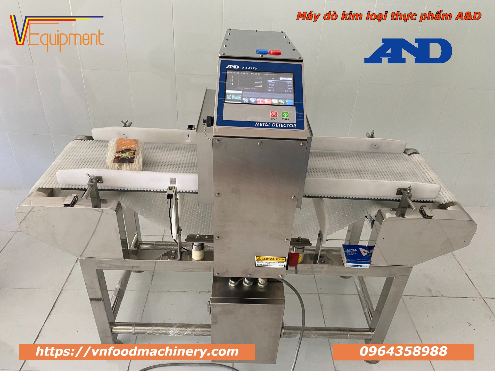 Máy rà kim loại A&D Nhật Bản